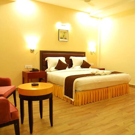 The Ved Mantra Hotel Gwalior Buitenkant foto