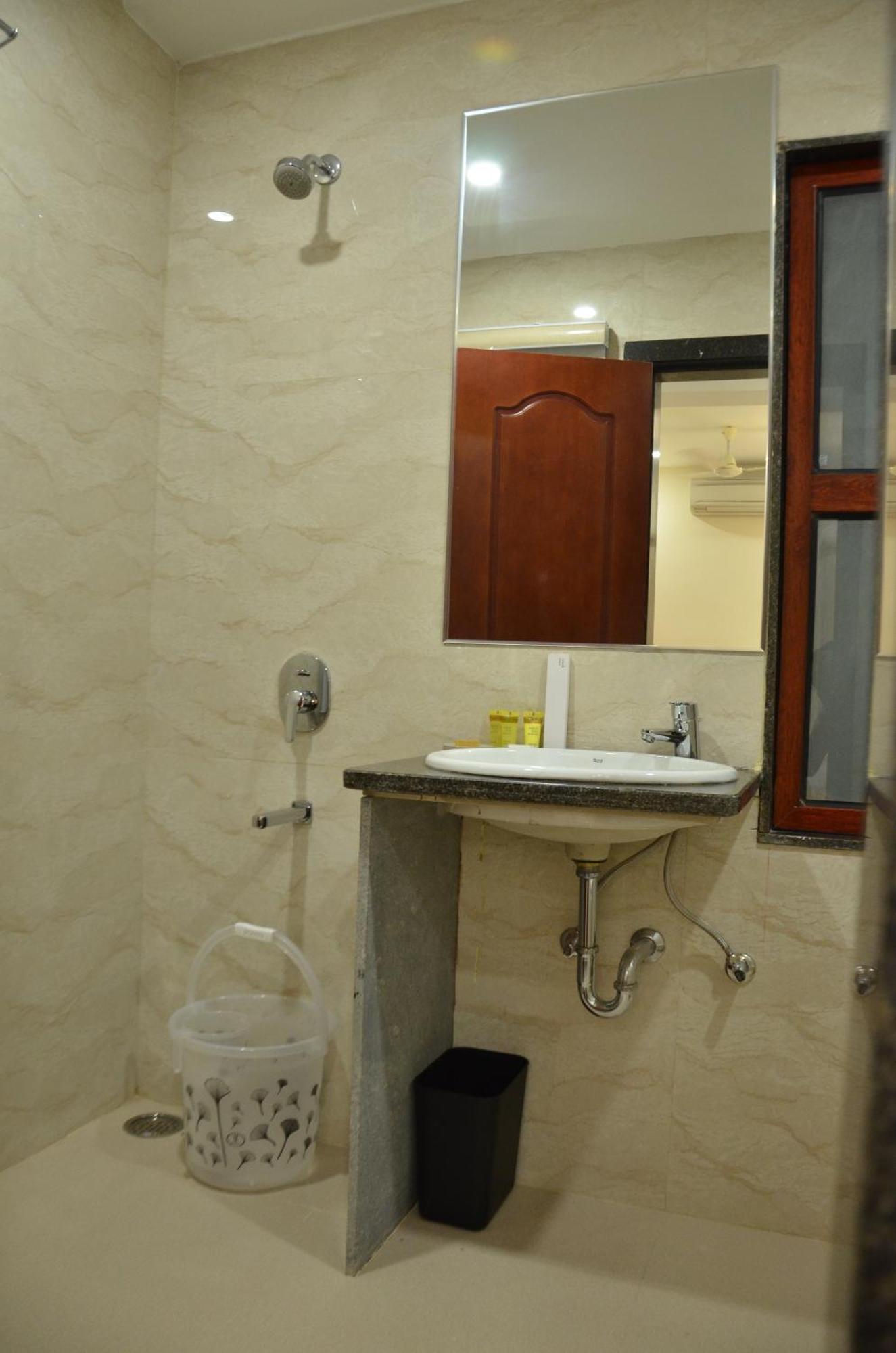 The Ved Mantra Hotel Gwalior Buitenkant foto